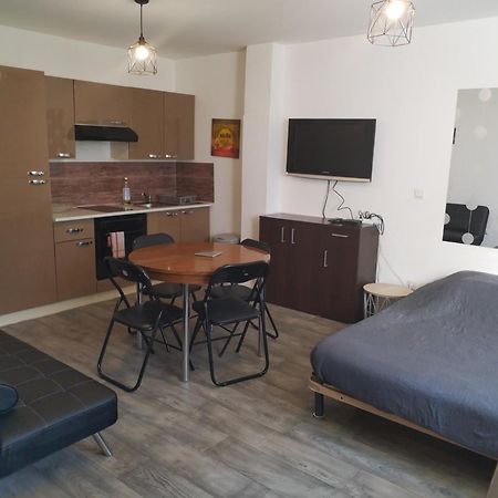 Studio Proche De La Gare Et Du Centre Ville Châlons-en-Champagne Exteriör bild