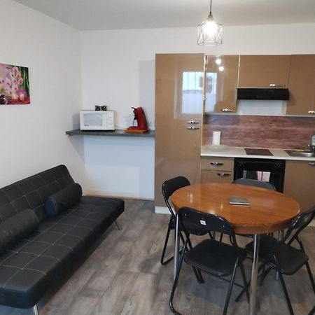 Studio Proche De La Gare Et Du Centre Ville Châlons-en-Champagne Exteriör bild