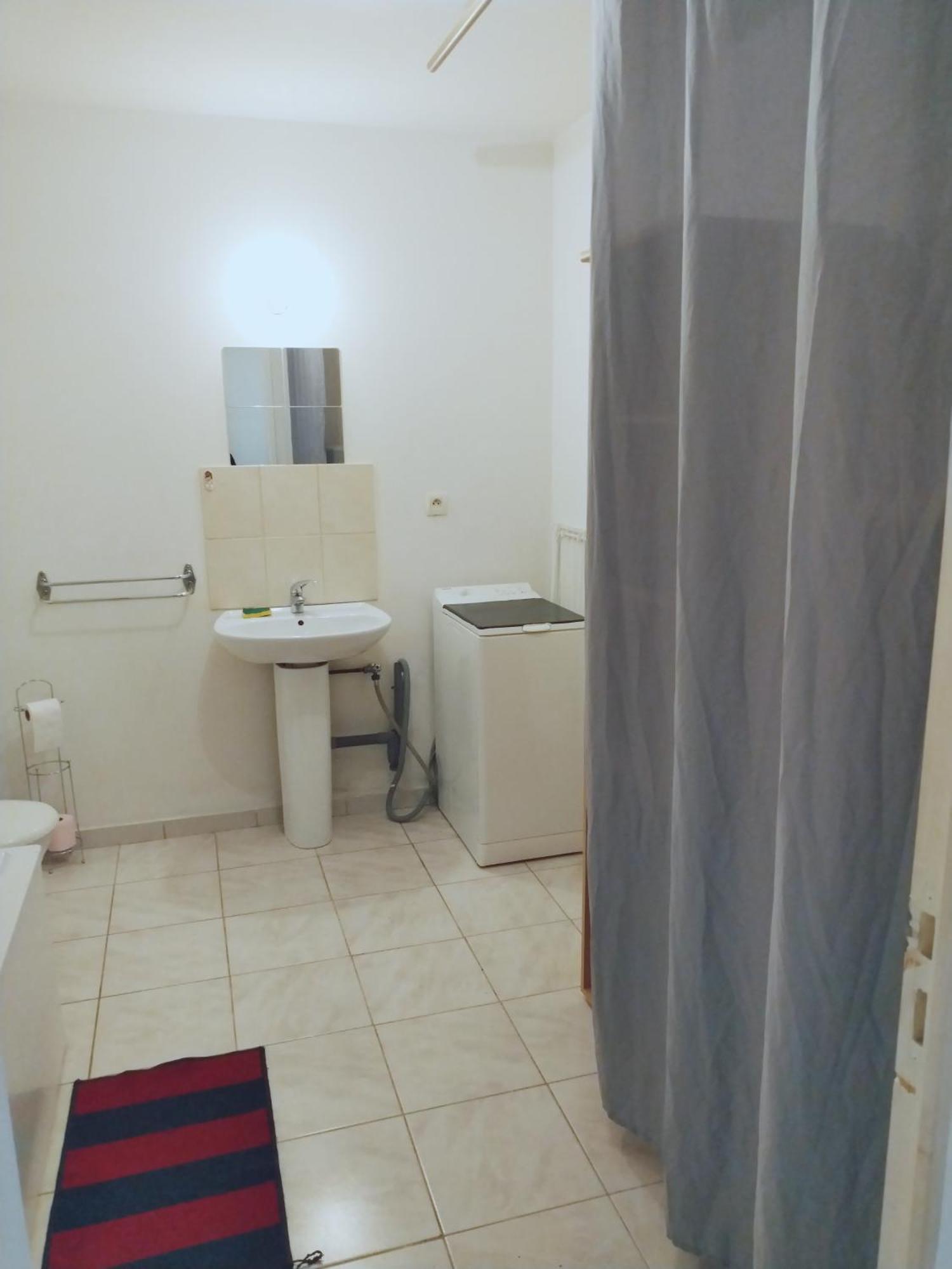 Studio Proche De La Gare Et Du Centre Ville Châlons-en-Champagne Exteriör bild